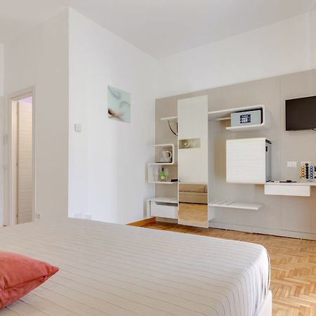 Dolce Luxury Rooms Rom Exteriör bild