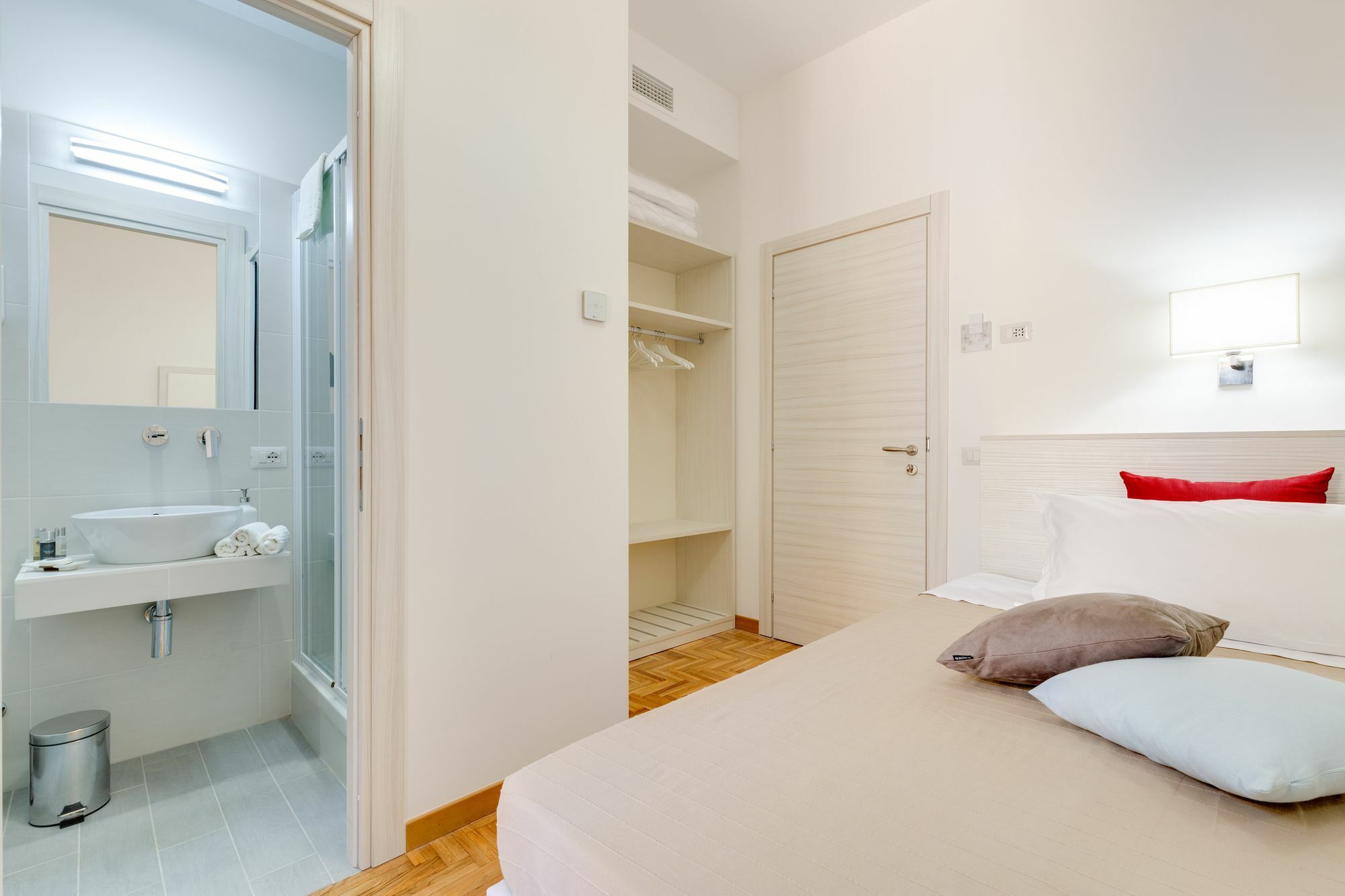 Dolce Luxury Rooms Rom Exteriör bild